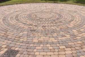 Czysty bruk po myciu – efekt usługi AZ Clean Szczecin